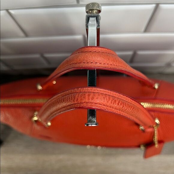 1336 Coach red orange leather handbag 244611336 - Picture 8 of 13